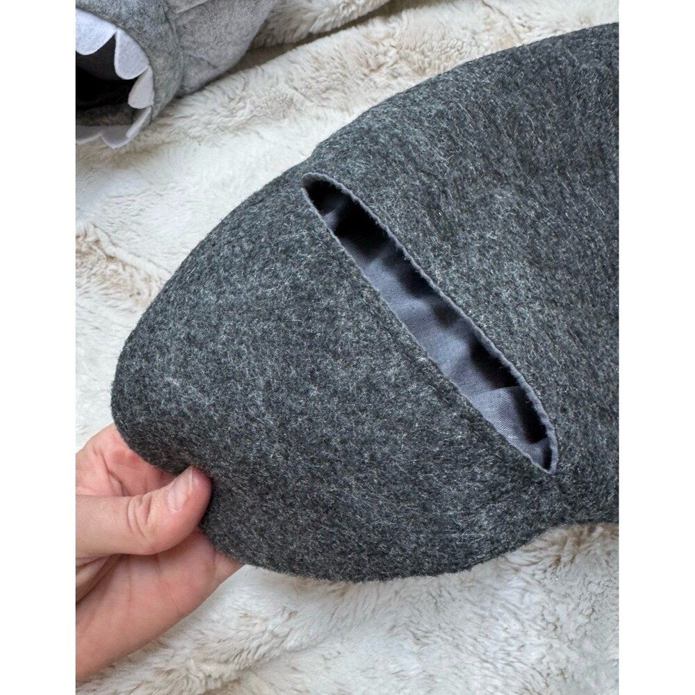 Pottery Barn Kids 2 Piece Gray Shark 3D Halloween Costume Size 7-8 - Picture 4 of 10